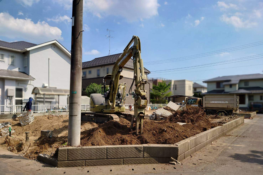 守谷市内にて2階建住宅及び庭の解体整地工事｜LS③.jpg