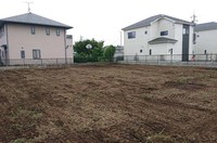 ひたちなか市にて整地作業の様子|ランドサービス