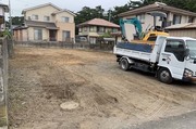 大洗町にて潮風香る建物解体の作業風景｜ランドサービス株式会社