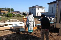 水戸市元吉田にて住宅解体と整地の様子｜ランドサービス株式会社