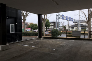 つくば市にて駐車場内の物置倉庫解体撤去作業|ランドサービス株式会社